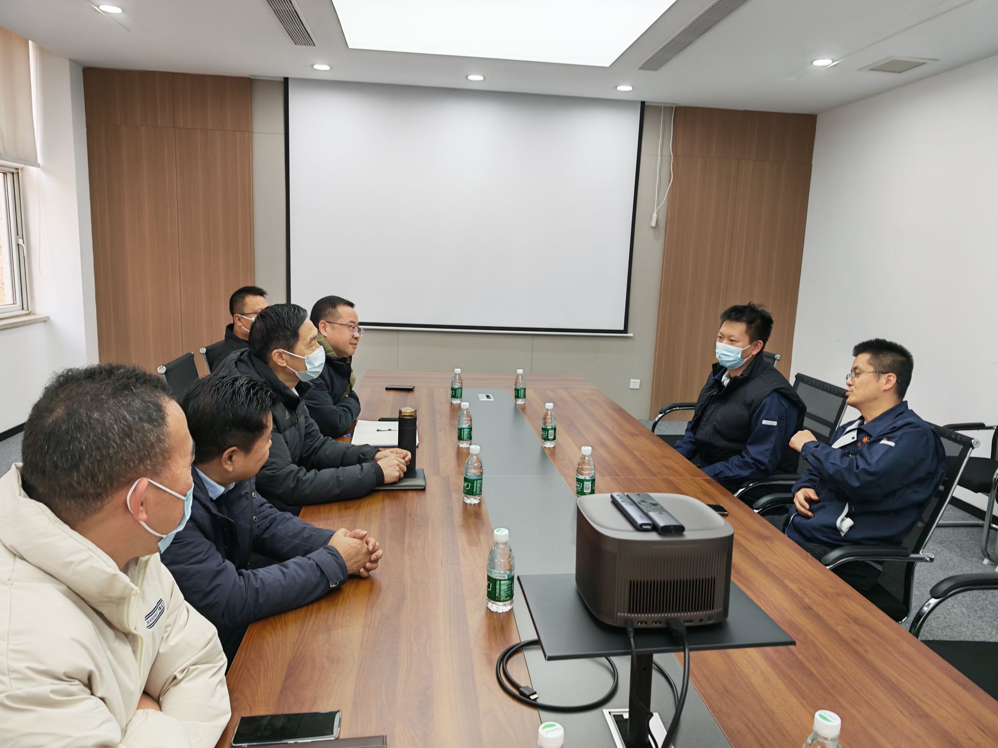 50c975912467fbb438490fec82379880